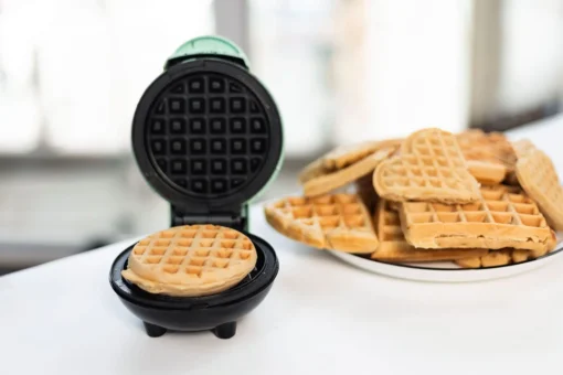 Mini Waffle Makers - Image 4