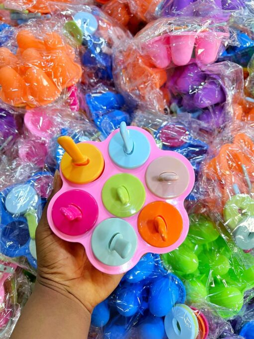 Multicolored Silicone Popsicle Maker - Image 9