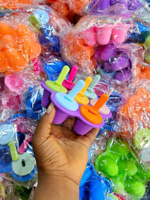 Multicolored Silicone Popsicle Maker - Image 10