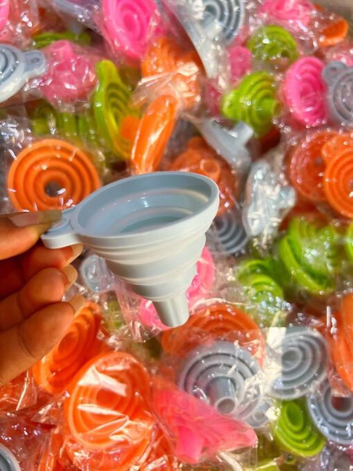 Silicone Collapsible Funnel - Image 4